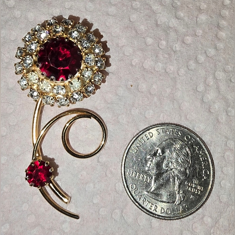 Rhinestone Flower Brooch Pin - Picture 2 of 3